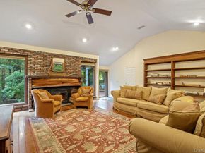 7 Chatham Place, Dix Hills NY 11746