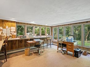 7 Chatham Place, Dix Hills NY 11746