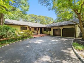 7 Chatham Place, Dix Hills NY 11746