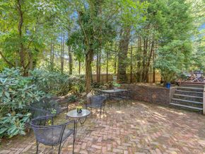 7 Chatham Place, Dix Hills NY 11746