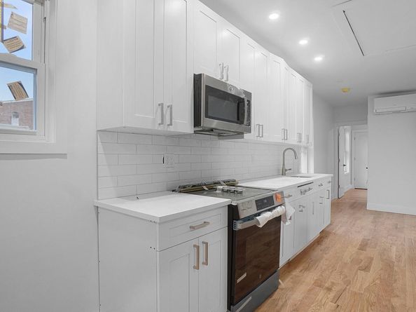 679 E 221st Street, Bronx NY 10467