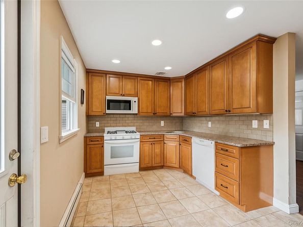 18 Shirley Street, Center Moriches NY 11934