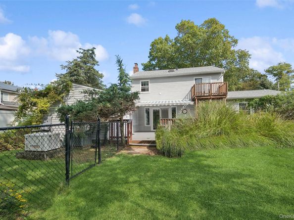 18 Shirley Street, Center Moriches NY 11934