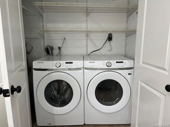 228 Springmeadow Drive H, Holbrook NY 11741