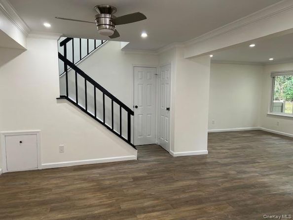 228 Springmeadow Drive H, Holbrook NY 11741