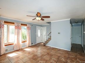 39 Inchcape Road, Bay Shore NY 11706