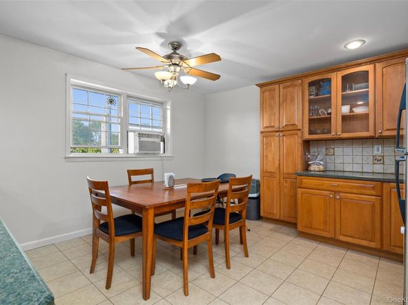 253 Hicksville Road 2K, Bethpage NY 11714
