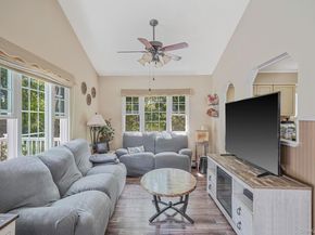 8 Glenwood Place, Farmingville NY 11738