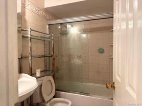 105-07 Otis 2A, Flushing NY 11368