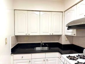 105-07 Otis 2A, Flushing NY 11368