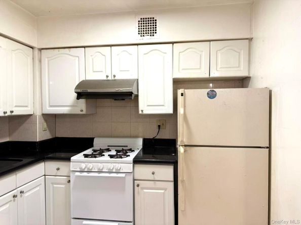 105-07 Otis 2A, Flushing NY 11368