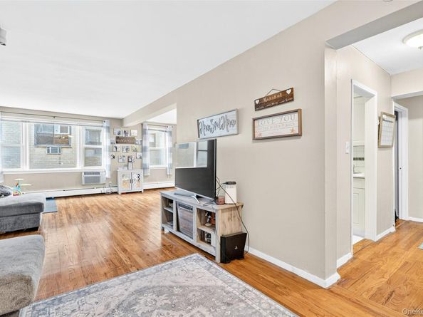 120 E Hartsdale Avenue 3M, Hartsdale NY 10530
