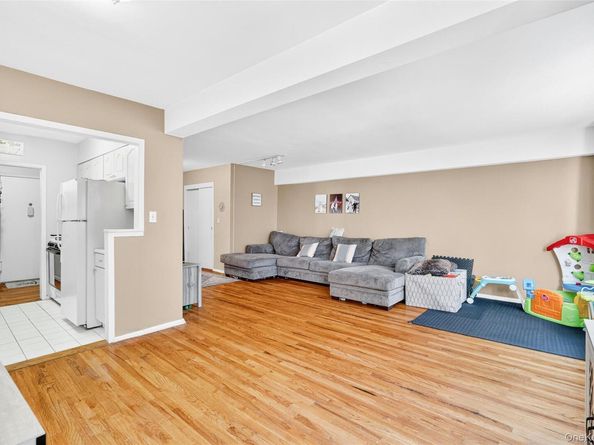 120 E Hartsdale Avenue 3M, Hartsdale NY 10530