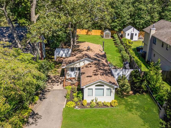 33 Wylde Road, Mount Sinai NY 11766
