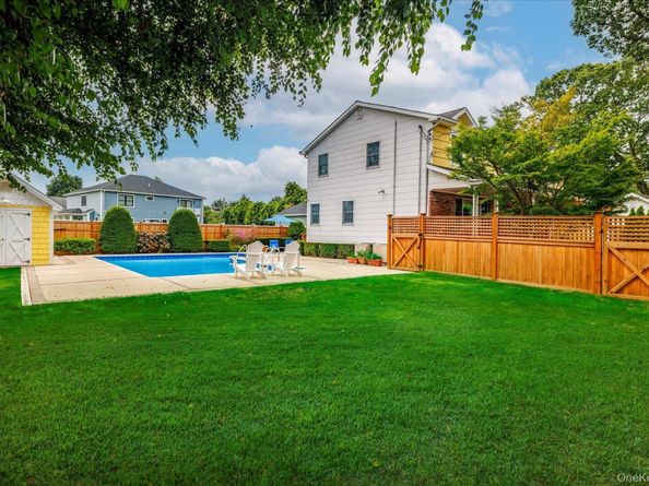 14 Olive Court, Rockville Centre NY 11570