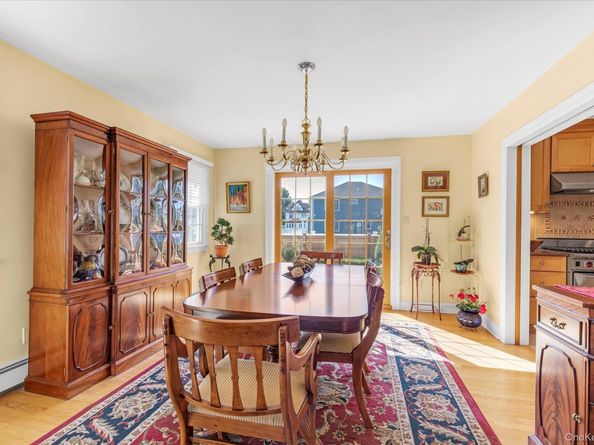 14 Olive Court, Rockville Centre NY 11570