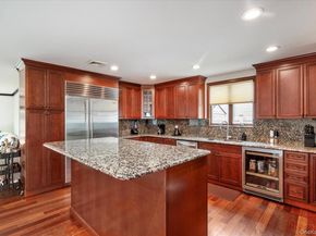 40 Bayview Place, Massapequa NY 11758