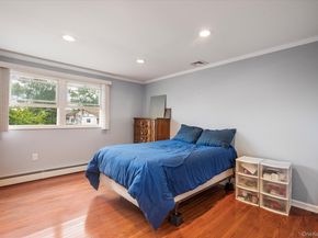40 Bayview Place, Massapequa NY 11758