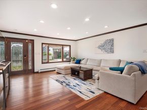 40 Bayview Place, Massapequa NY 11758