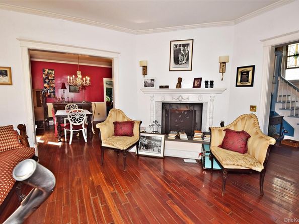 24038 Poplar Street, Douglaston NY 11363