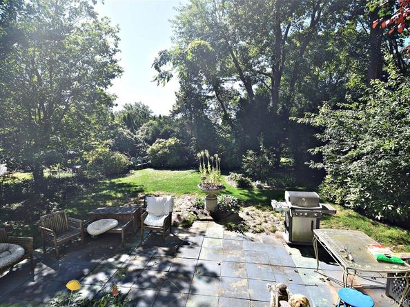 24038 Poplar Street, Douglaston NY 11363
