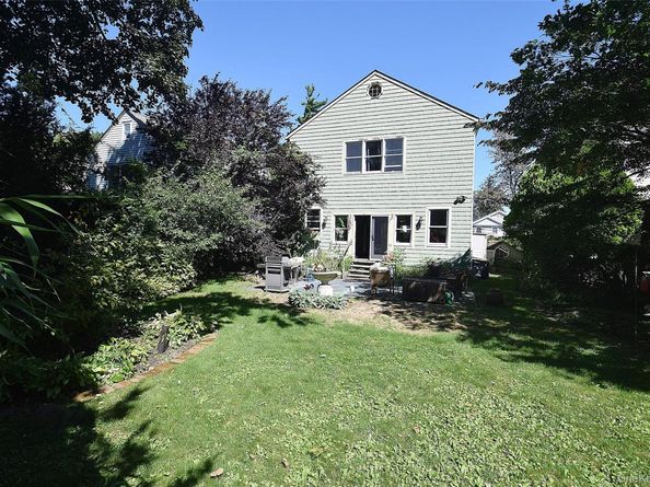 24038 Poplar Street, Douglaston NY 11363