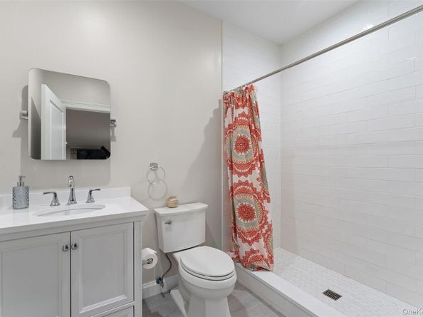 629 California Road, Bronxville NY 10708