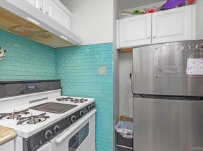 22402 Stronghurst Avenue 208, Queens Village NY 11427