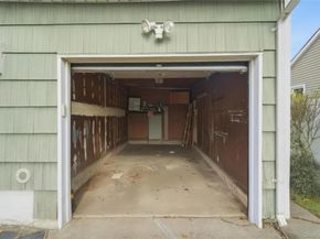 207 N Nassau Avenue, Massapequa NY 11758