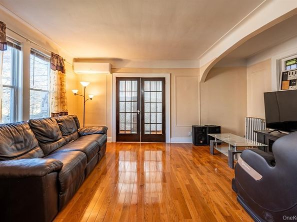 1059 Neill Avenue, Bronx NY 10461