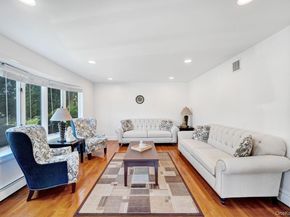 76 Balcom Road, Farmingdale NY 11735