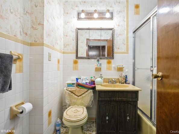 4261 Byron Avenue, Bronx NY 10466