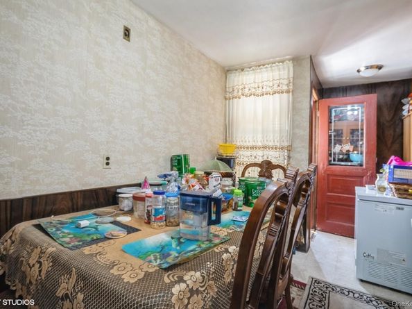 4261 Byron Avenue, Bronx NY 10466