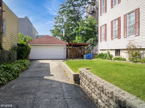 4261 Byron Avenue, Bronx NY 10466