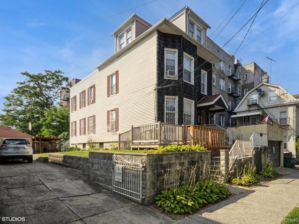 4261 Byron Avenue, Bronx NY 10466
