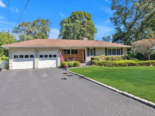 41 Villanova Lane, Dix Hills NY 11746