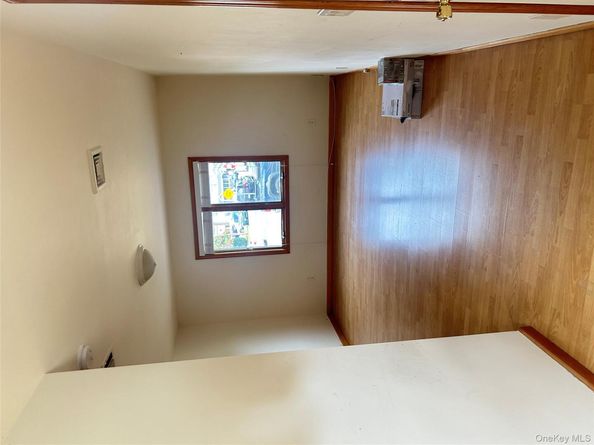 3068 Xavier Place, Oceanside NY 11572