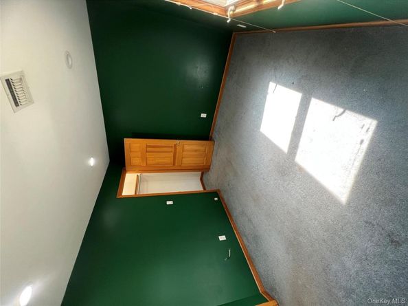 3068 Xavier Place, Oceanside NY 11572