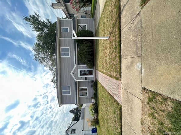 3068 Xavier Place, Oceanside NY 11572