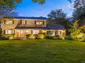 5 Barnyard Lane, Setauket NY 11733