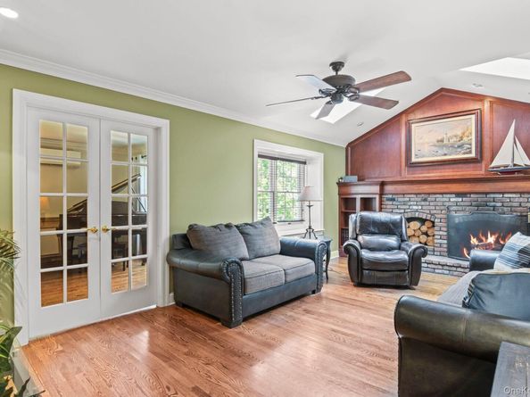 5 Barnyard Lane, Setauket NY 11733