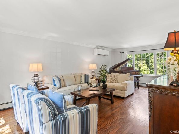 5 Barnyard Lane, Setauket NY 11733