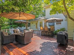 5 Barnyard Lane, Setauket NY 11733