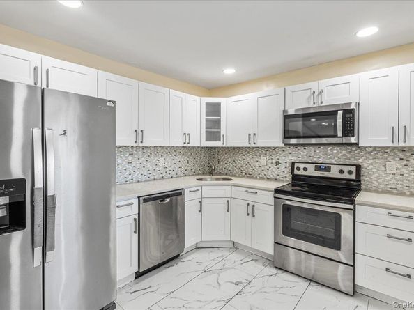 159 Spring Lane, Levittown NY 11756