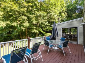 81 Hidden Hollow Lane, Millwood NY 10546