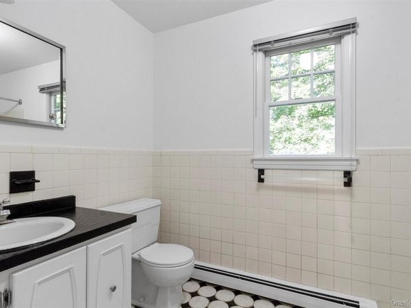 81 Hidden Hollow Lane, Millwood NY 10546