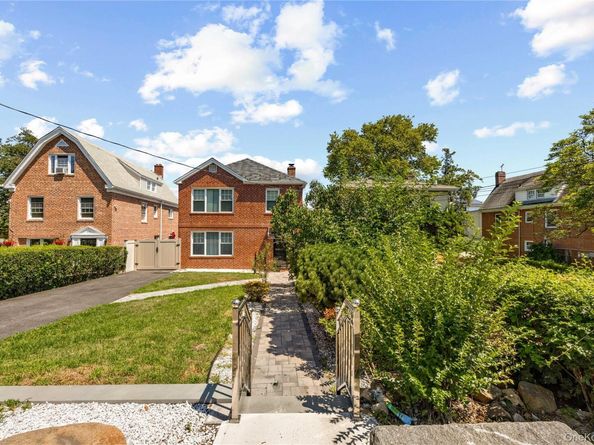 316 pennyfield Avenue, Bronx NY 10465