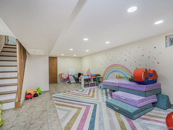 2420 E 74 Street, Brooklyn NY 11234