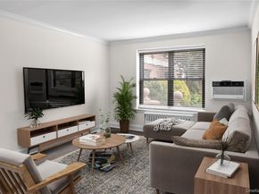 6 West Mill Drive 1A, Great Neck NY 11021