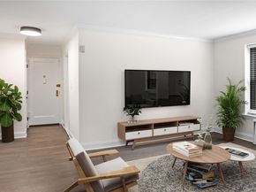 6 West Mill Drive 1A, Great Neck NY 11021
